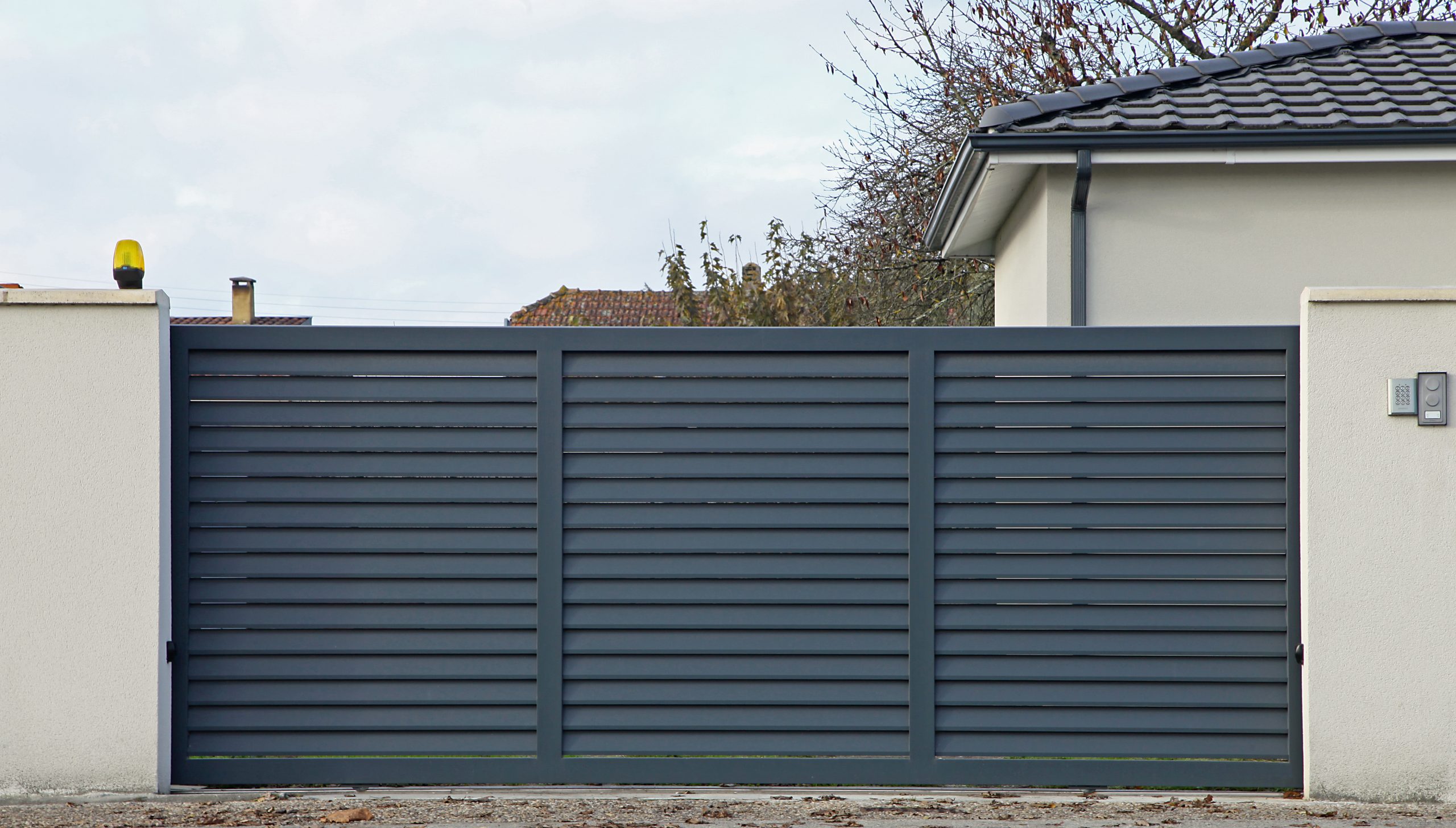 Best Automatic Door Openers for Garages in Brisbane, Gold Coast, Sydney